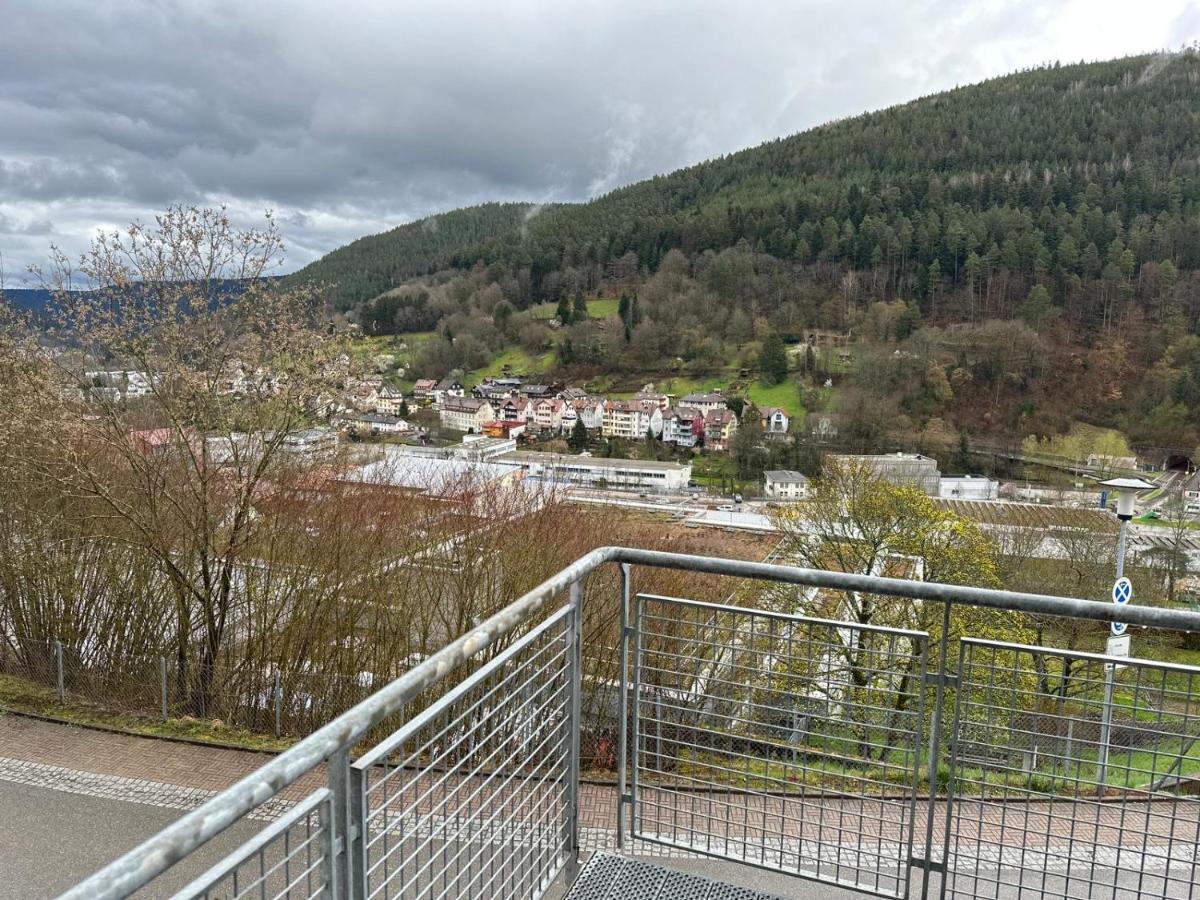 Schwarzwald Maedl Bad Wildbad Exterior foto